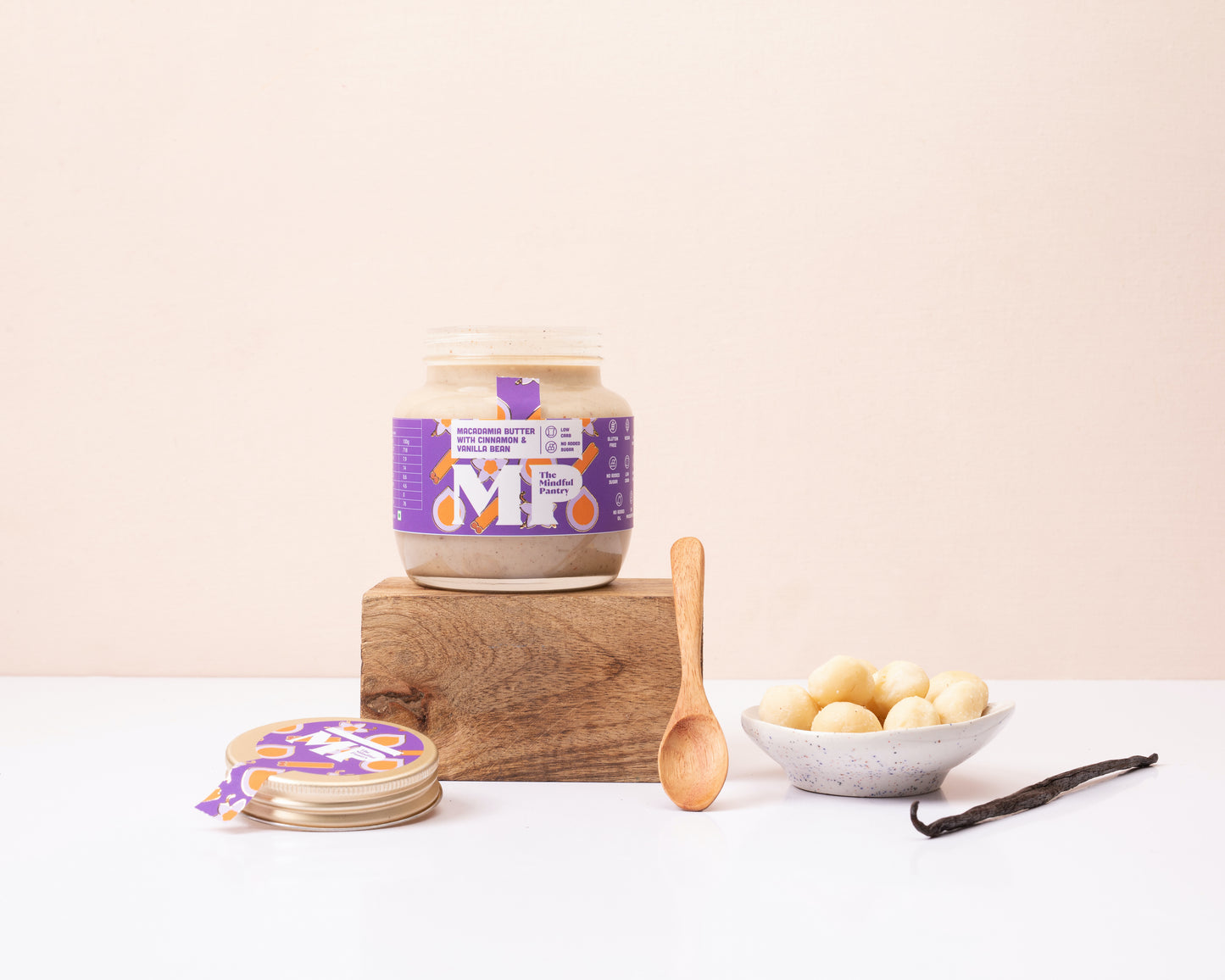Macadamia Butter with Cinnamon and Vanilla Bean